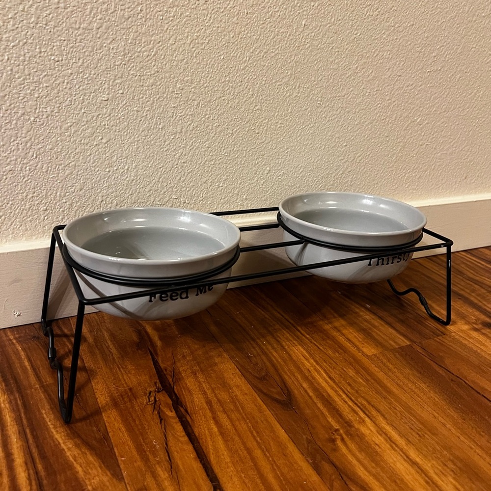Gray Ceramic Double Pet Bowl Set with Black Metal Stand - Picture 2 of 3